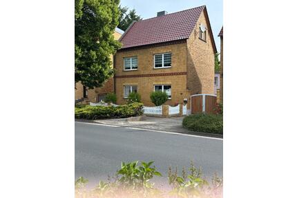 Einfamilienhaus, freistehend - 349.000,00&nbsp;EUR Kaufpreis, ca.&nbsp; 143,00&nbsp;m&sup2; in Bitterfeld-Wolfen (PLZ: 06749)