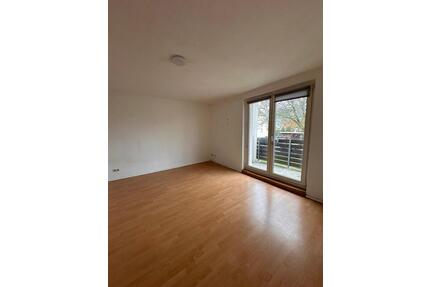 Gepflegte 2-Zimmer-Wohnung mit Balkon und Einbauküche| 45 m² | Erdgeschoss | ruhige Lage - Leuna