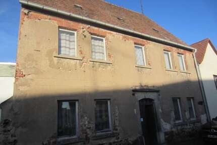 Haus zum Kaufen in Wermsdorf Calbitz 19.000,00 € 160 m² - Wermsdorf / Calbitz