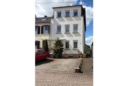 Saarwellingen-OT: 1 Fam.-Haus mit Garten in ruhiger Lage