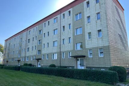 Ansprechende 4-Zimmer Wohnung mit Einbauküche und Balkon - Perleberg