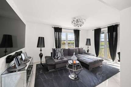 Wohnung zum Kaufen in Seukendorf 325.900,00 € 82 m²