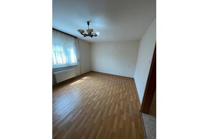 3 Zimmer Küche Bad - 650,00&nbsp;EUR Kaltmiete, ca.&nbsp; 80,00&nbsp;m&sup2; in Idar-Oberstein (PLZ: 55743)
