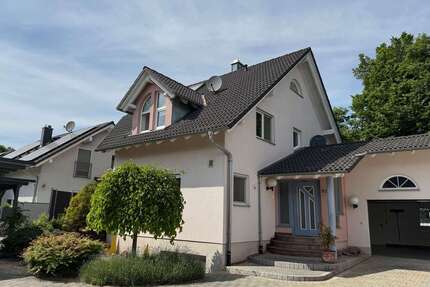 Haus zum Kaufen in Offenburg - Weier 685.000,00 € 210 m²