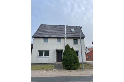 Entkerntes Fachwerkhaus mit Nebengelass zum Wiederaufbau - Lamspringe