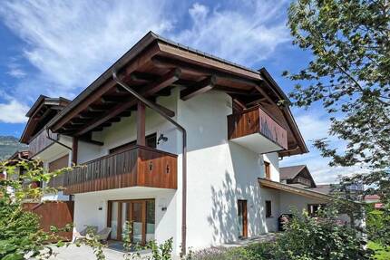 Hochwertiges Reihenendhaus in zentraler Lage mit Garten und tollem Bergblick - Garmisch-Partenkirchen