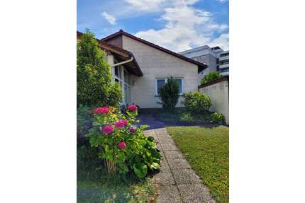 Haus zum Kaufen in Dreieich 870.000,00 € 235.85 m²