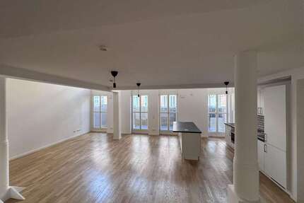 Wohnung zum Mieten in Berlin 1.442,00 € 95.34 m²