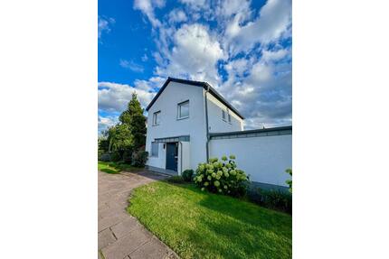 Reihenmittelhaus m barrierefreien Bädern, befristet für 12 Monate - Voerde (Niederrhein)