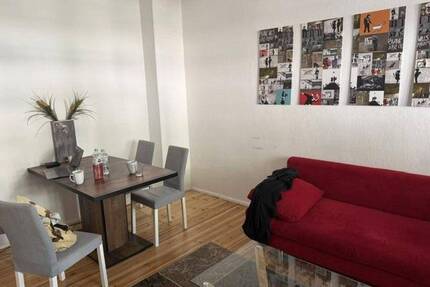 Für Singles oder Paare: Voll möbliert mit Sonnenbalkon in Neu-Westend - Berlin