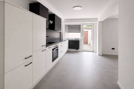 Erstbezug nach Ausbau: Moderne Gartenwohnung in ruhiger Lage - Ludwigsburg Neckarweihingen