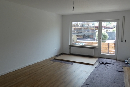 Frisch saniert: 3-Zimmer-Wohnung + 30 m² nutzbarer Hobbyraum (120 m² Gesamt!) - Winterbach