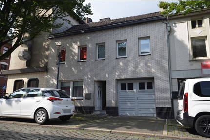 Einfamilienhaus im Stadtzentrum mit integrierter Garage und Lager - Herzogenrath Kohlscheid