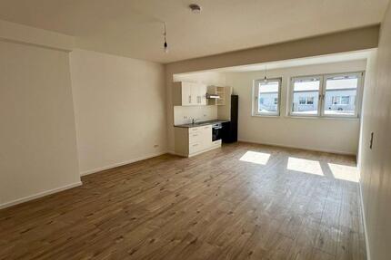 Moderne City-Wohnung mit 2 Zi., Einbauküche, hochwertiger Ausstattung in Düren