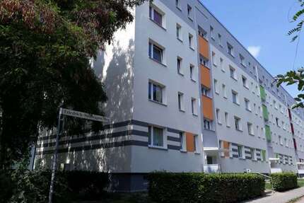 Wohnung zum Mieten in Stralsund 353,57 € 50.51 m²