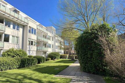 HH-EPPENDORF: 2-ZIMMER-ENDETAGE MIT TIEFGARAGENSTELLPLATZ UND GROßER SÜD-WEST TERRASSE, VERMIETET! - Hamburg