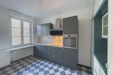 Wohnung zum Mieten in Krefeld 1.050,00 € 110 m²