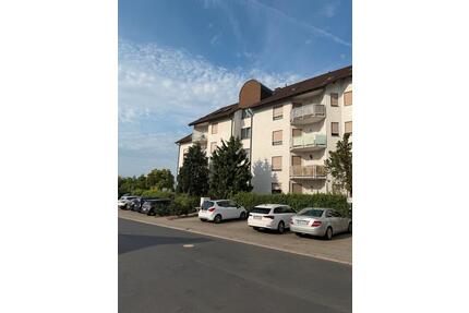 Gemütliche, helle Zweizimmerwohnung mit Balkon & Tiefgaragenplatz - Langenselbold