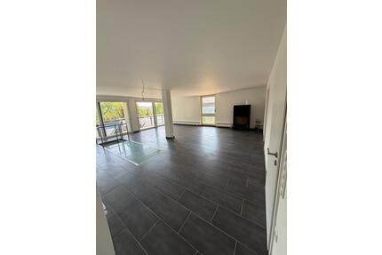 Exklusive 3,5-Zimmer-Wohnung mit Ausblick über das Eyachtal - Horb am Neckar