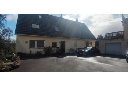große, helle Wohnung im ruhigen Grünen (2 Eingänge, Balkon, ...) - Lüdenscheid Brügge