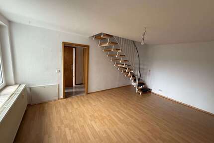 Wohnung zum Mieten in Reichenbach, Vogtl 420,00 € 81.49 m²