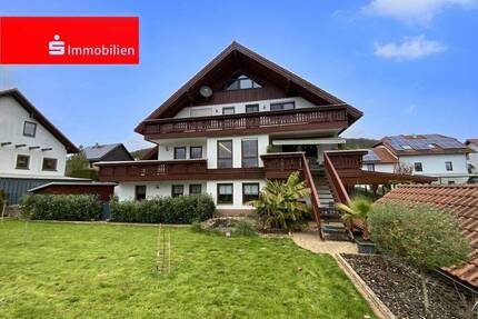 Neuwertiges Zweifamilienhaus in idyllischer Umgebung mit Einliegerwohnung - Rhönblick Stedtlingen