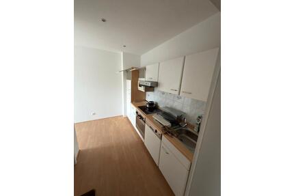 Sonnendurchflutete und sehr geräumige 1,5-Zimmer-Wohnung - Herne Wanne-Bickern
