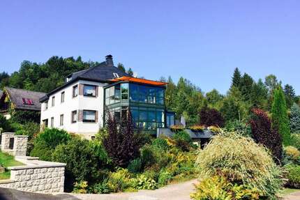 Haus zum Kaufen in Kleinschmalkalden 358.000,00 € 262 m²
