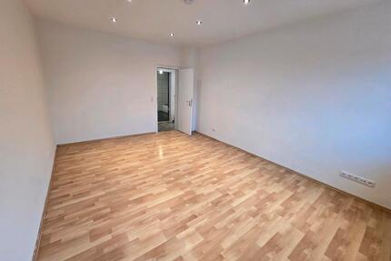 Sanierte 3-Zimmer-Wohnung mit Balkon, neuen Fenstern & elektrisch - Hagen Hagen-Mitte
