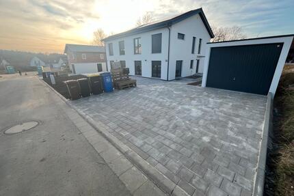 Modernes & Ruhiges Wohnen – Neuwertige-Doppelhaushälfte - Eckersdorf