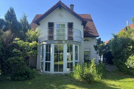 Viel Potential in ruhiger Lage! Ein- und Mehrfamilienhaus auf über 1.000m² Grundstück! - Rastatt Niederbühl