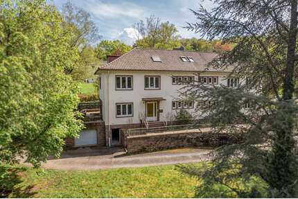 Haus zum Kaufen in Baden-Baden 1.180.000,00 € 250 m²