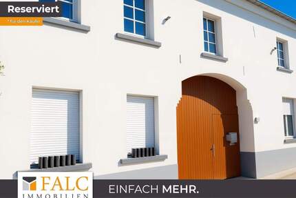 Vierkanthof mit Blick auf Wiesen und Felder - Linnich