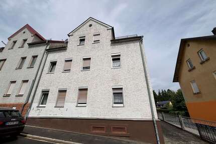 Haus zum Kaufen in Arzberg 79.000,00 € 190 m²