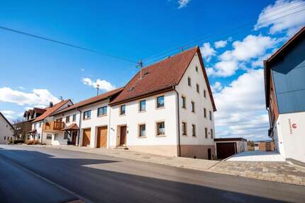 Haus zum Kaufen in Trochtelfingen 109.000,00 € 185 m²