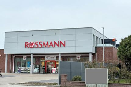 Erstbezug! In diesem jüngst fertiggestellten, modernen Wohn- und Geschäftshaus können wir Ihnen diese hochwertig ausgestattete 2-Zimmerwohnung zur Miete anbieten. Sie verfügt über eine... - Twistringen