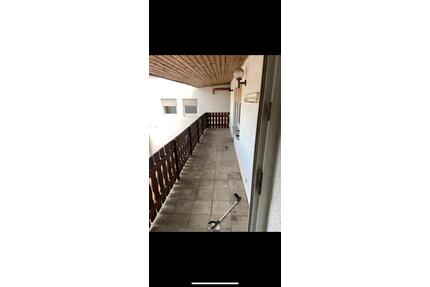 Ein Zimmer in einer zweier Wg in Brechen