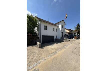 Haus zum Kaufen in Friedberg 1.300.000,00 € 220 m²
