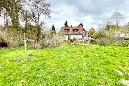 Absolute Rarität: Idyllische Hofstelle in Alleinlage mit 2.700 m² - Frickingen