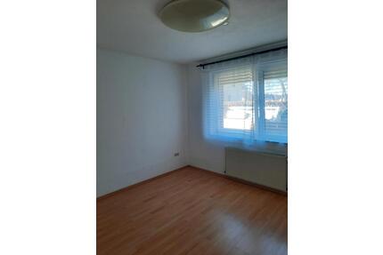 Wohnung im KG in Schwaney - 310,00&nbsp;EUR Kaltmiete, ca.&nbsp; 60,00&nbsp;m&sup2; in Altenbeken (PLZ: 33184)