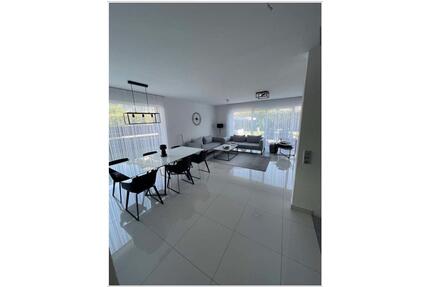 Großzügige 6-Zimmer Doppelhaushälfte in Heilbronn Ost