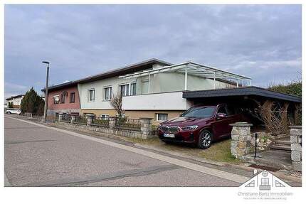 Modernisierte Doppelhaushälfte mit Wohnkeller in guter Lage von Neukloster zu verkaufen