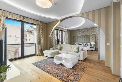 Wohnung zum Kaufen in München 2.699.000,00 € 166 m²