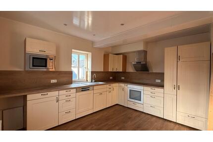 Wohnung 165 qm Villmar Weyer - 1.200,00&nbsp;EUR Kaltmiete, ca.&nbsp; 165,00&nbsp;m&sup2; in Villmar (PLZ: 65606)