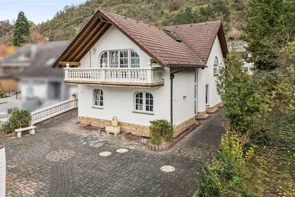 Haus zum Kaufen in Lahnstein 780.000,00 € 327 m²