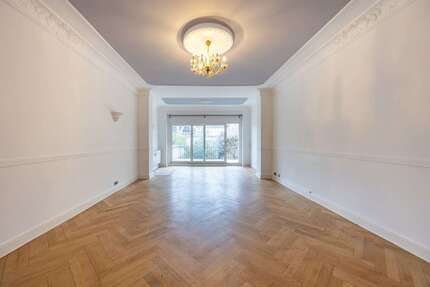 Wohnung zum Kaufen in Düsseldorf 1.449.000,00 € 258 m²
