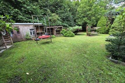 Großes Grundstück mit Altbestand - Neubauchance für Eigennutzer in Chemnitz-Reichenbrand jetzt!