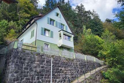 Haus zum Kaufen in Triberg 149.000,00 € 120 m²