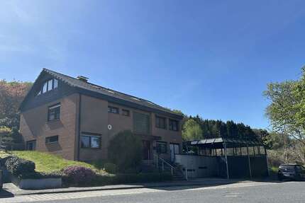 Haus zum Kaufen in Einbeck 325.000,00 € 190 m²