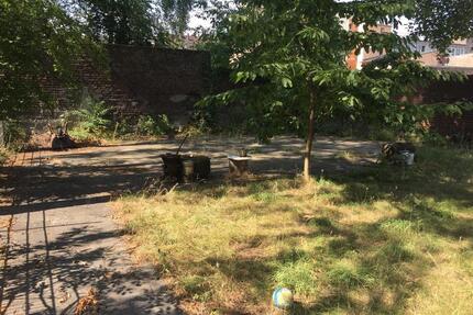 Gartenparadies zu vermieten - 100,00&nbsp;EUR Kaltmiete, ca.&nbsp; 0,00&nbsp;m&sup2; in Duisburg (PLZ: 47053) Duisburg-Mitte